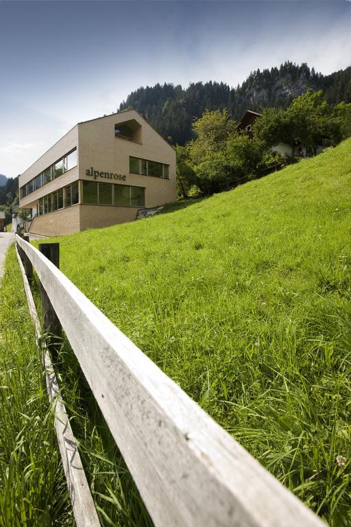 Hotel Alpenrose Ebnit Дорнбирн Экстерьер фото